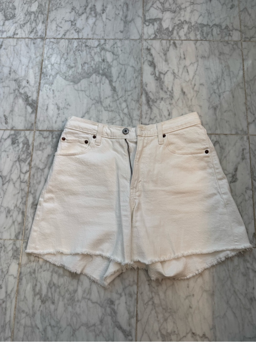 Abercrombie & Fitch Curve Love White Denim